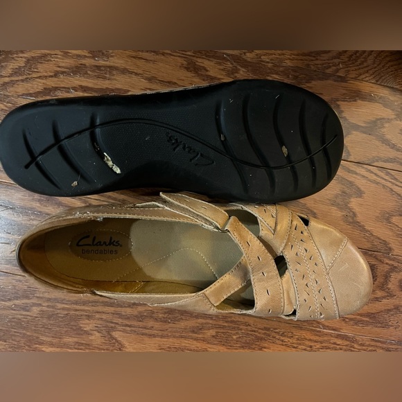 Vintage tan Clark’s slide on loafers GREAT CONDITION size 11 - Picture 3 of 4